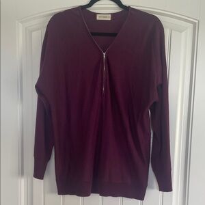 The Nines Women's V-Neck Burgundy Sweater